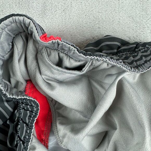 Nike Running Shorts Mens Large Grey Striped Lightweight Performance 7" Inseam - Picture 6 of 16